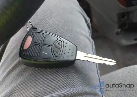 2005 Chrysler Town & Country Lx из США, поврежденный, VIN 2C4GP44R95R192333